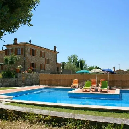 Campoleone Sleeps 6 Pool Wifi Villa *